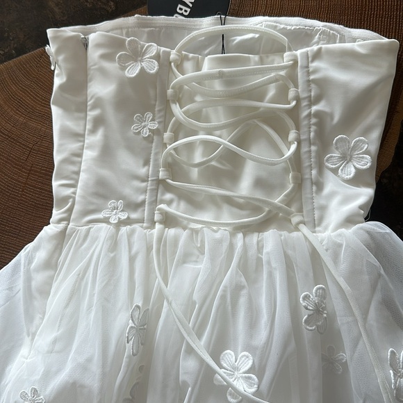 Justina Playsuit from Babyboo - Picture 5 of 6